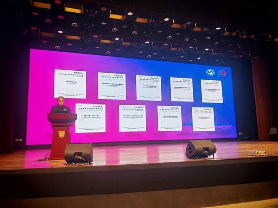 说明: 8bcca87a724766b0ed0042f9f6938dfa